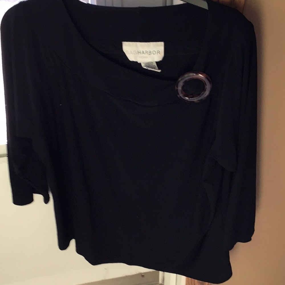 Black 3/4 sleeve top